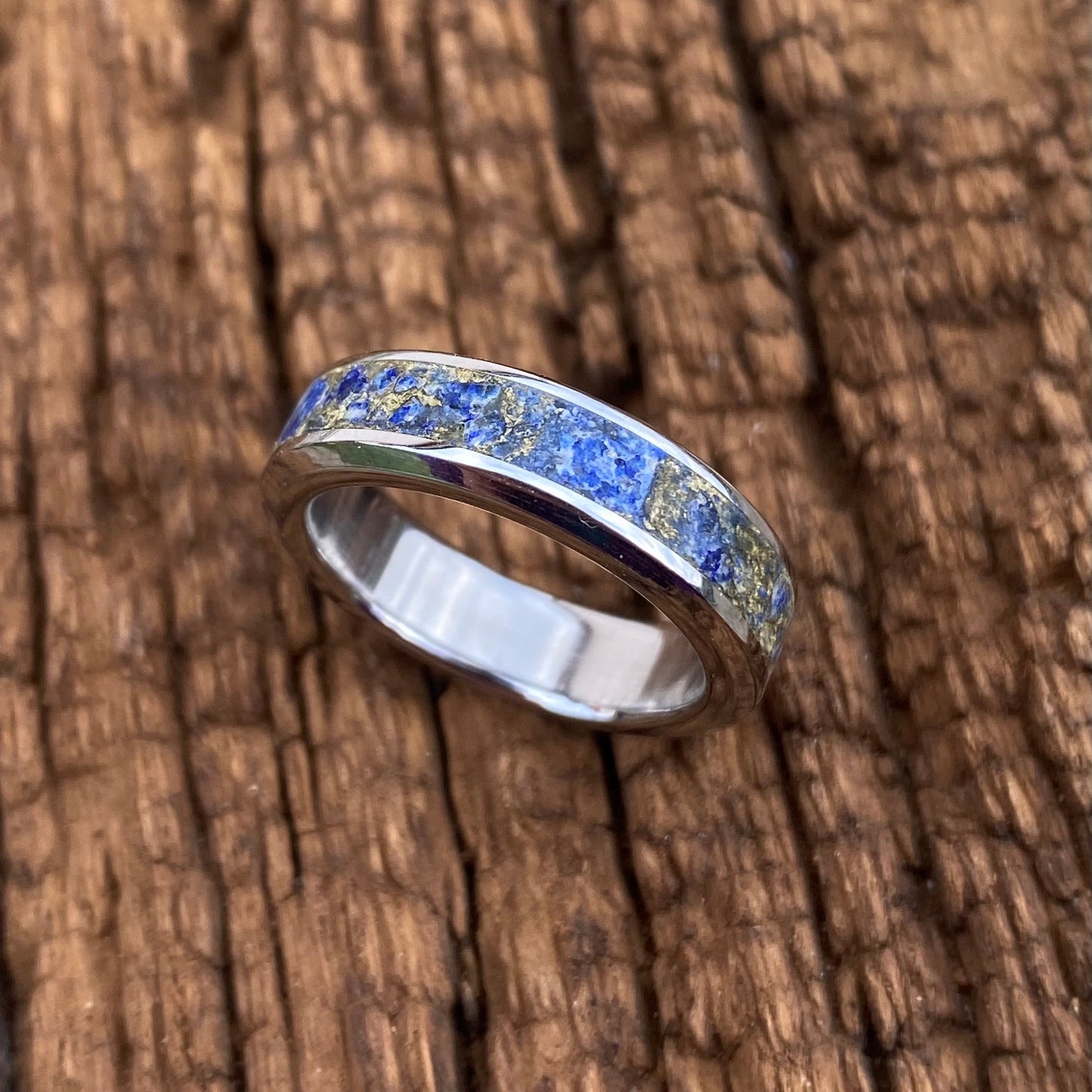 Anello di Lapislazzulo e Foglia Oro