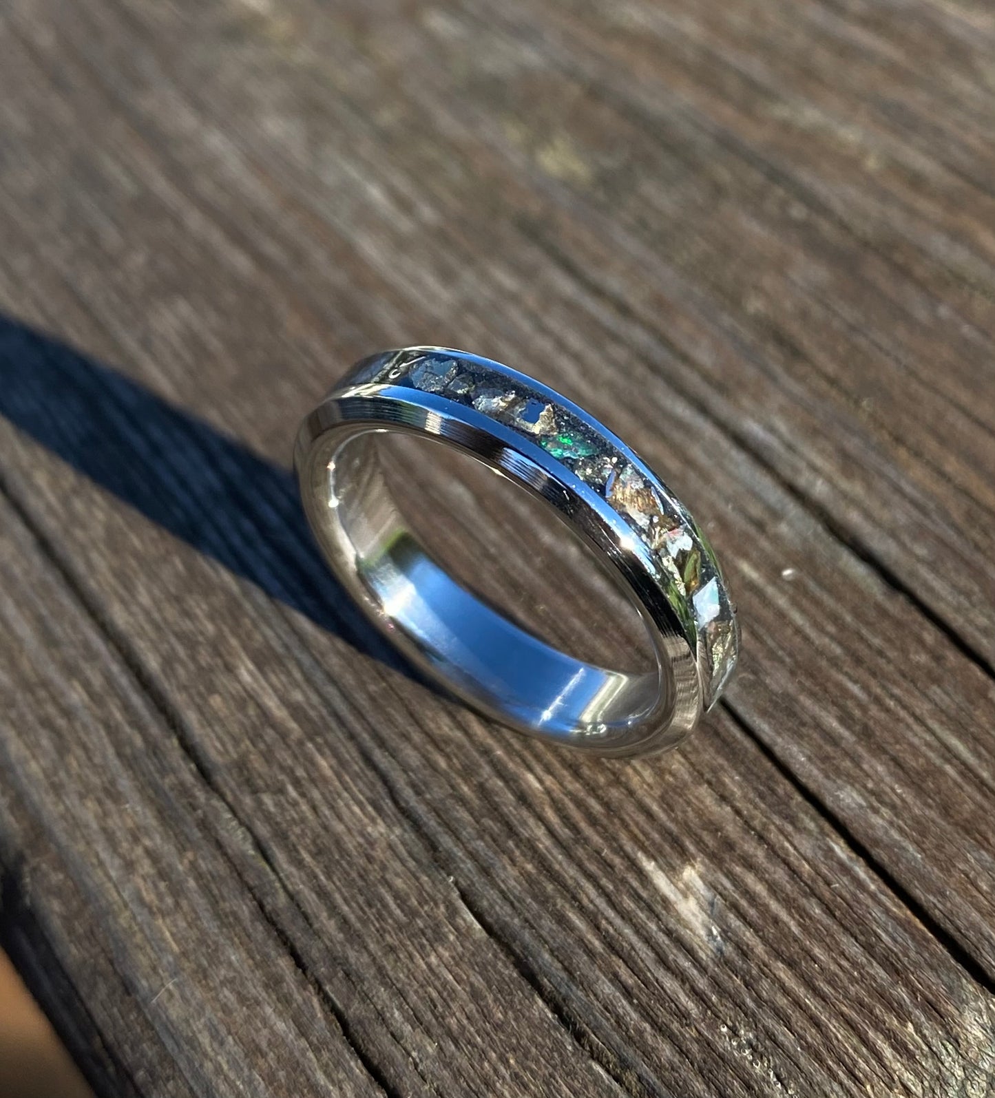 Anello di Opale Naturale, Meteorite e Pirite locale
