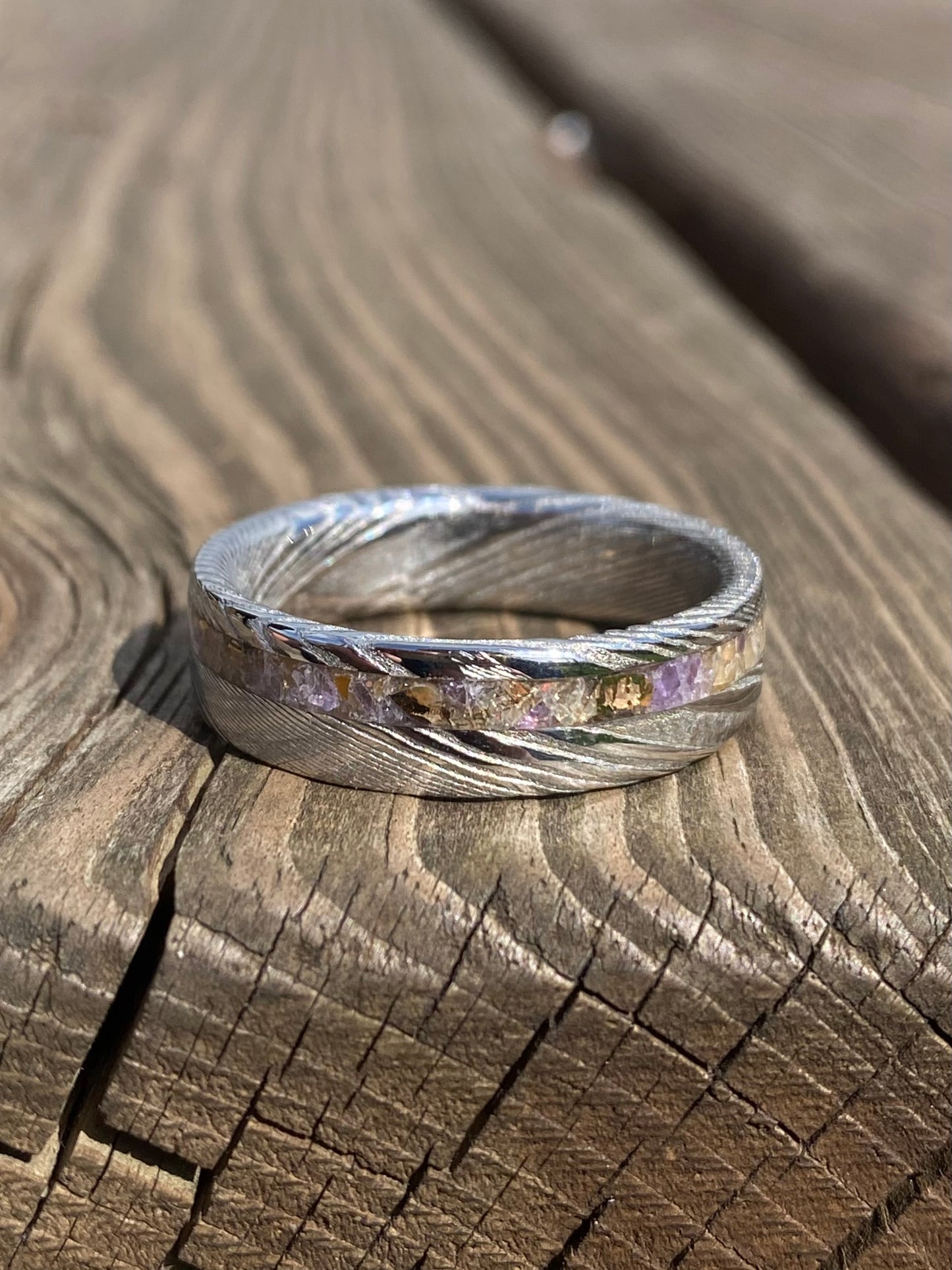 Anello di Acciaio Damasco, Opale naturale, Ametista e Mokume Gane