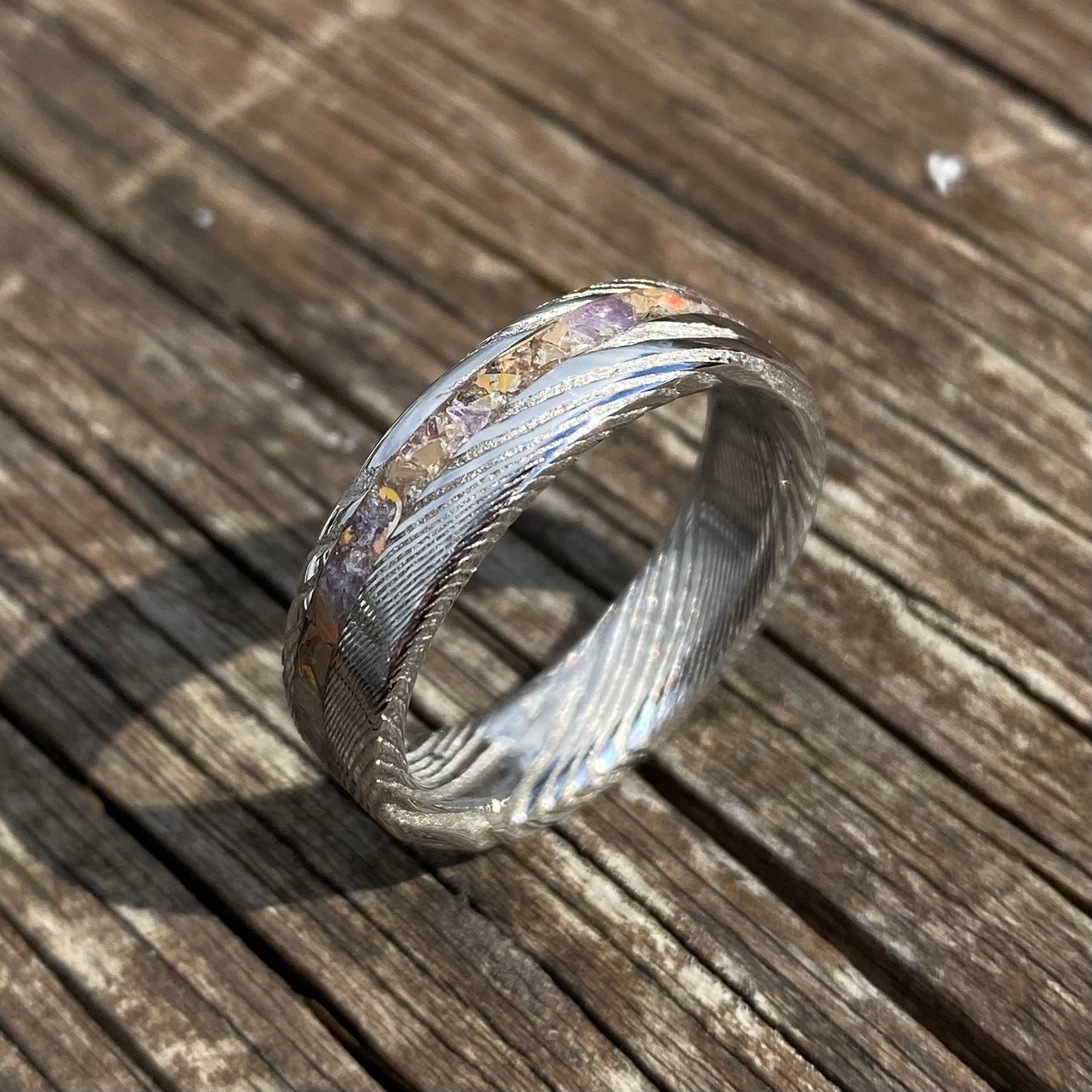 Anello di Acciaio Damasco, Opale naturale, Ametista e Mokume Gane