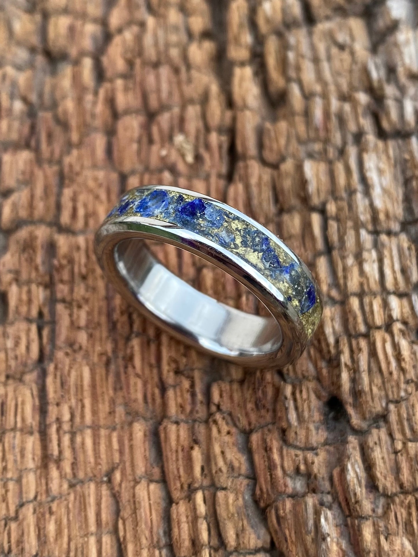 Anello di Lapislazzulo e Foglia Oro