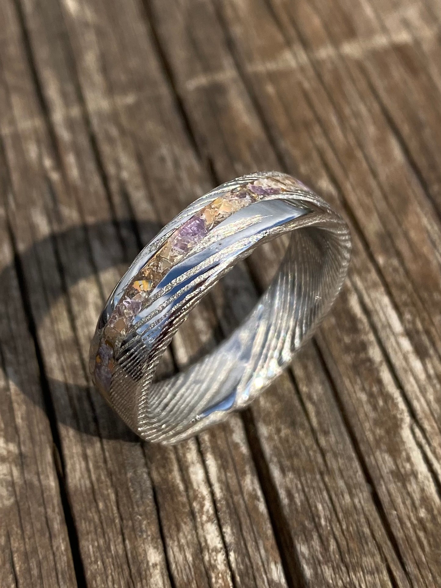 Anello di Acciaio Damasco, Opale naturale, Ametista e Mokume Gane