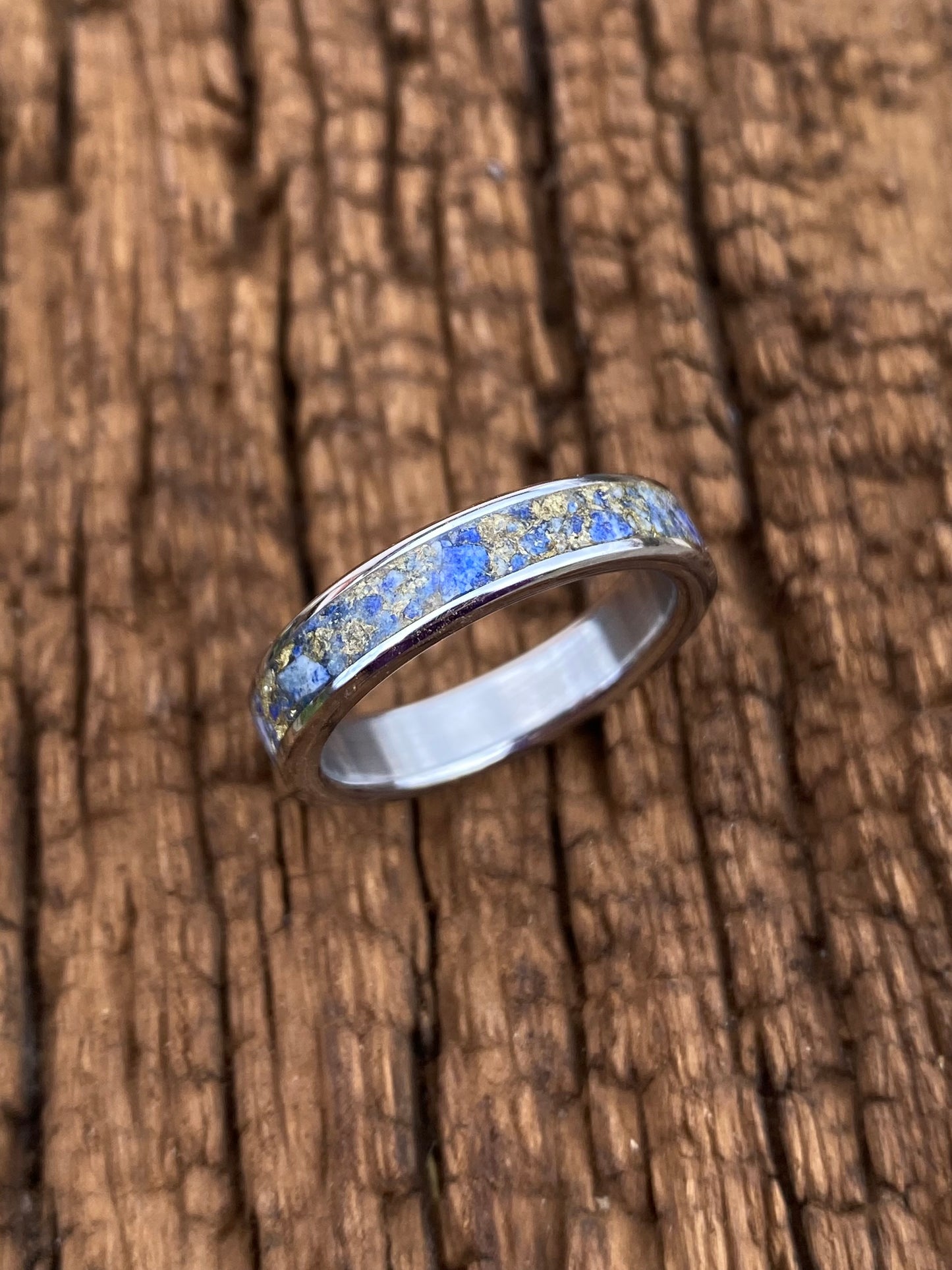Anello di Lapislazzulo e Foglia Oro
