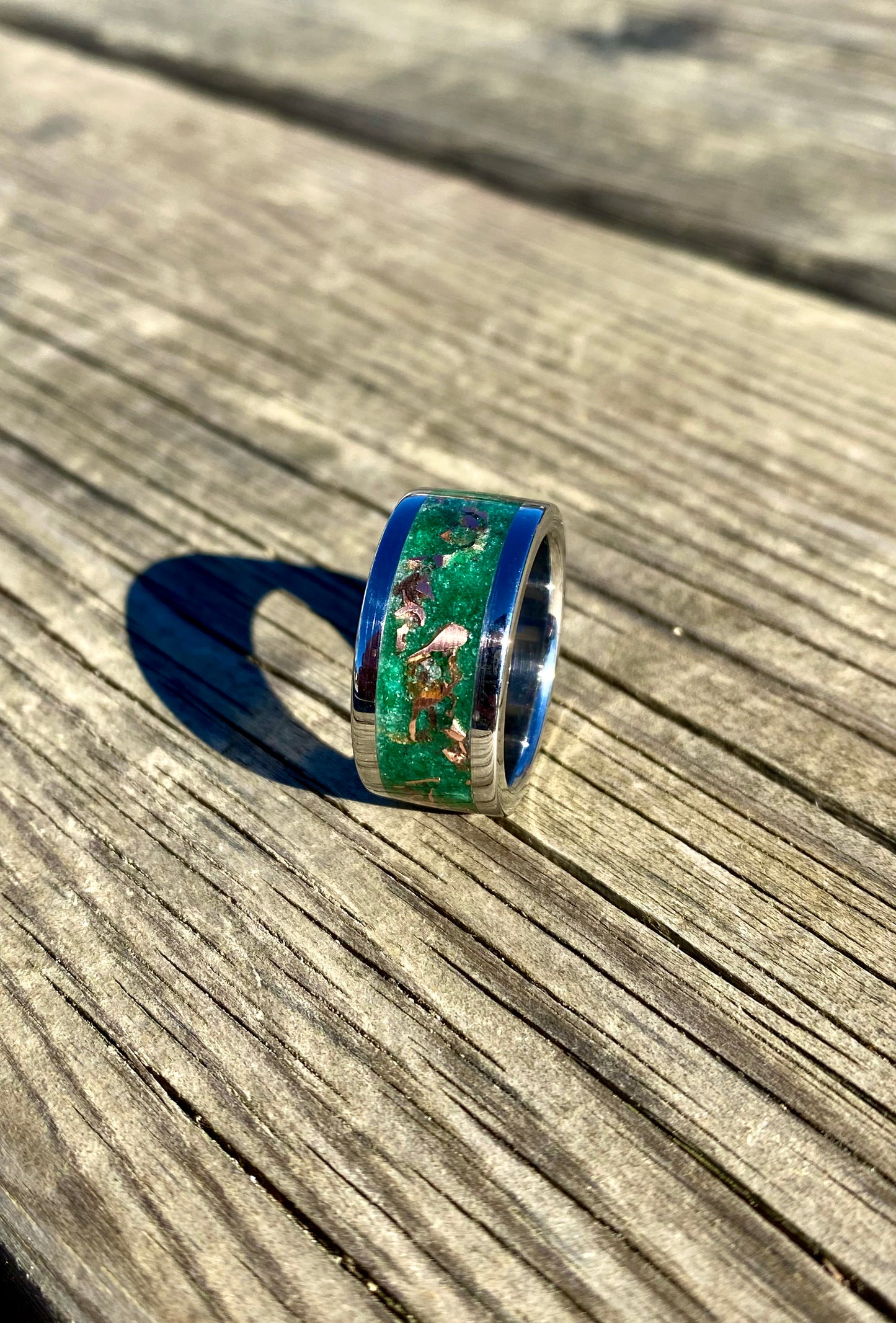 Anello di Giada Verde e Rame