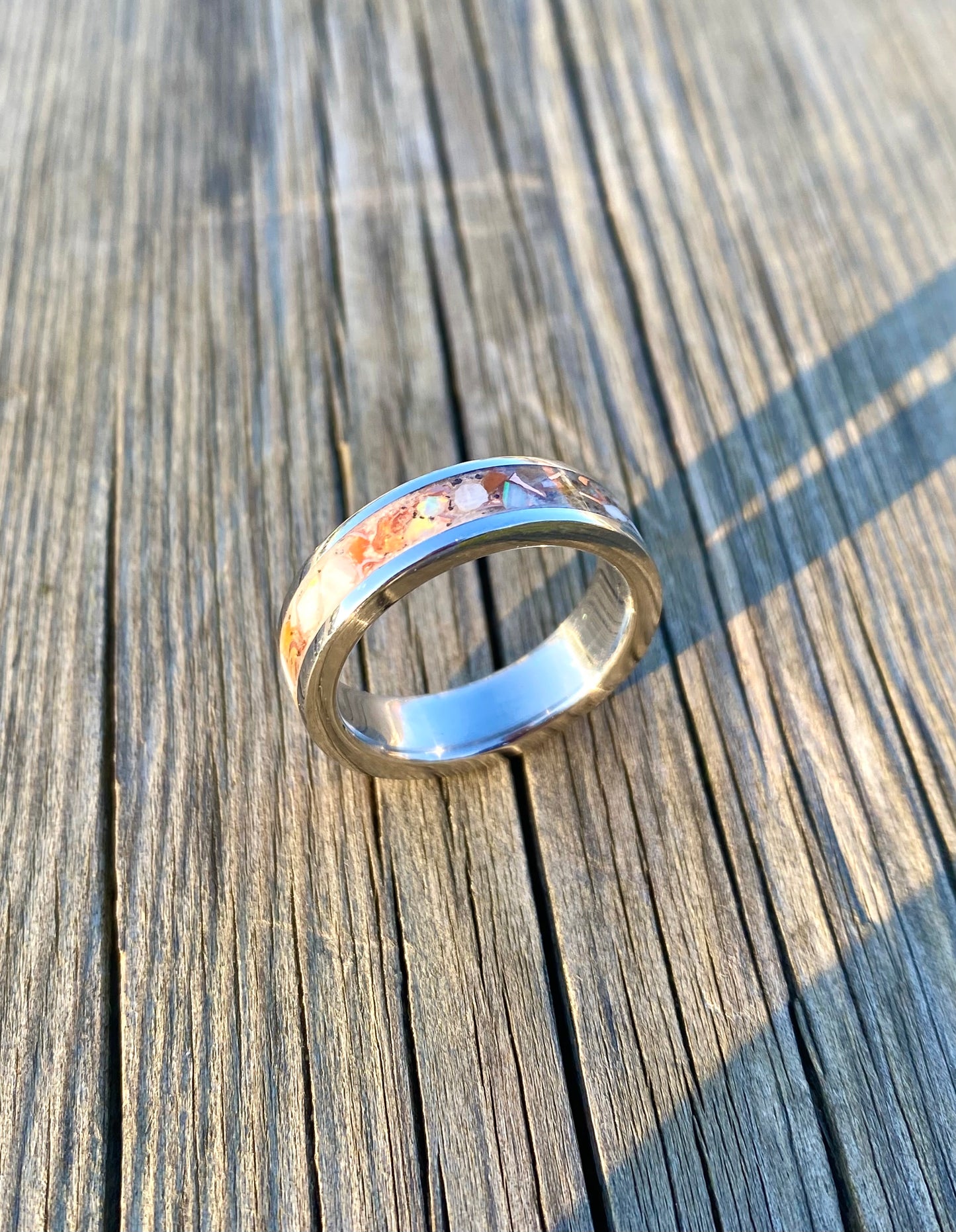 Bague Opale, Cornaline, Coquillage et Cuivre