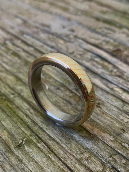 Anello di Mokume Gane e Titanio