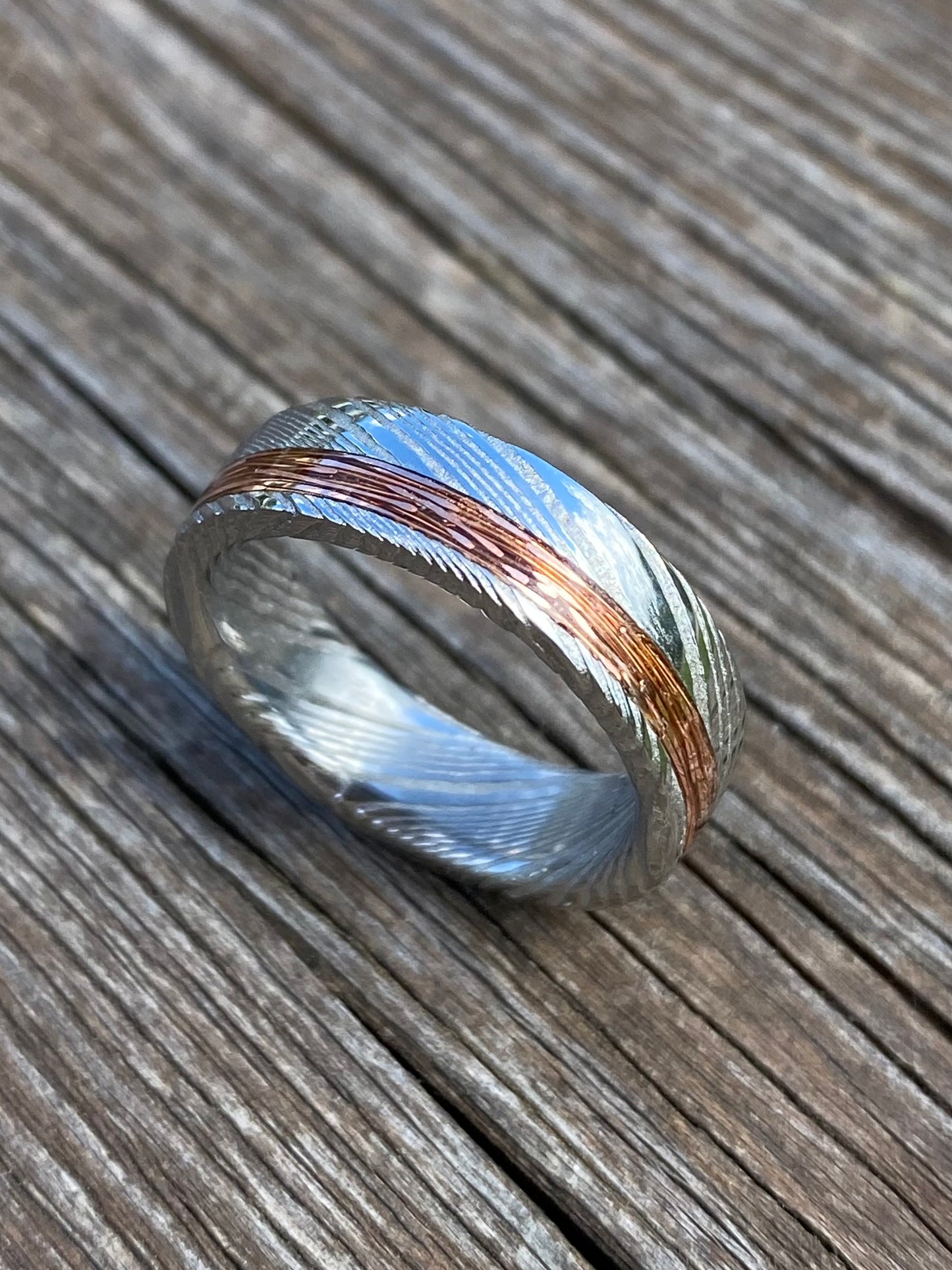 Anello di Acciaio Damasco e filo di Rame - electricity