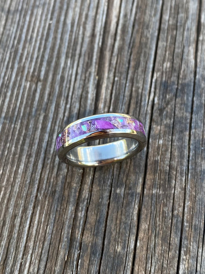 Anello di Ametista, Giada Viola, Opale, Rame e Titanio