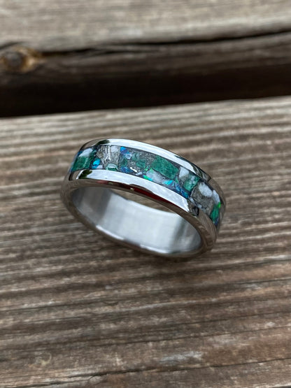 Anello di Malachite, Meteorite, Opale e Conchiglia
