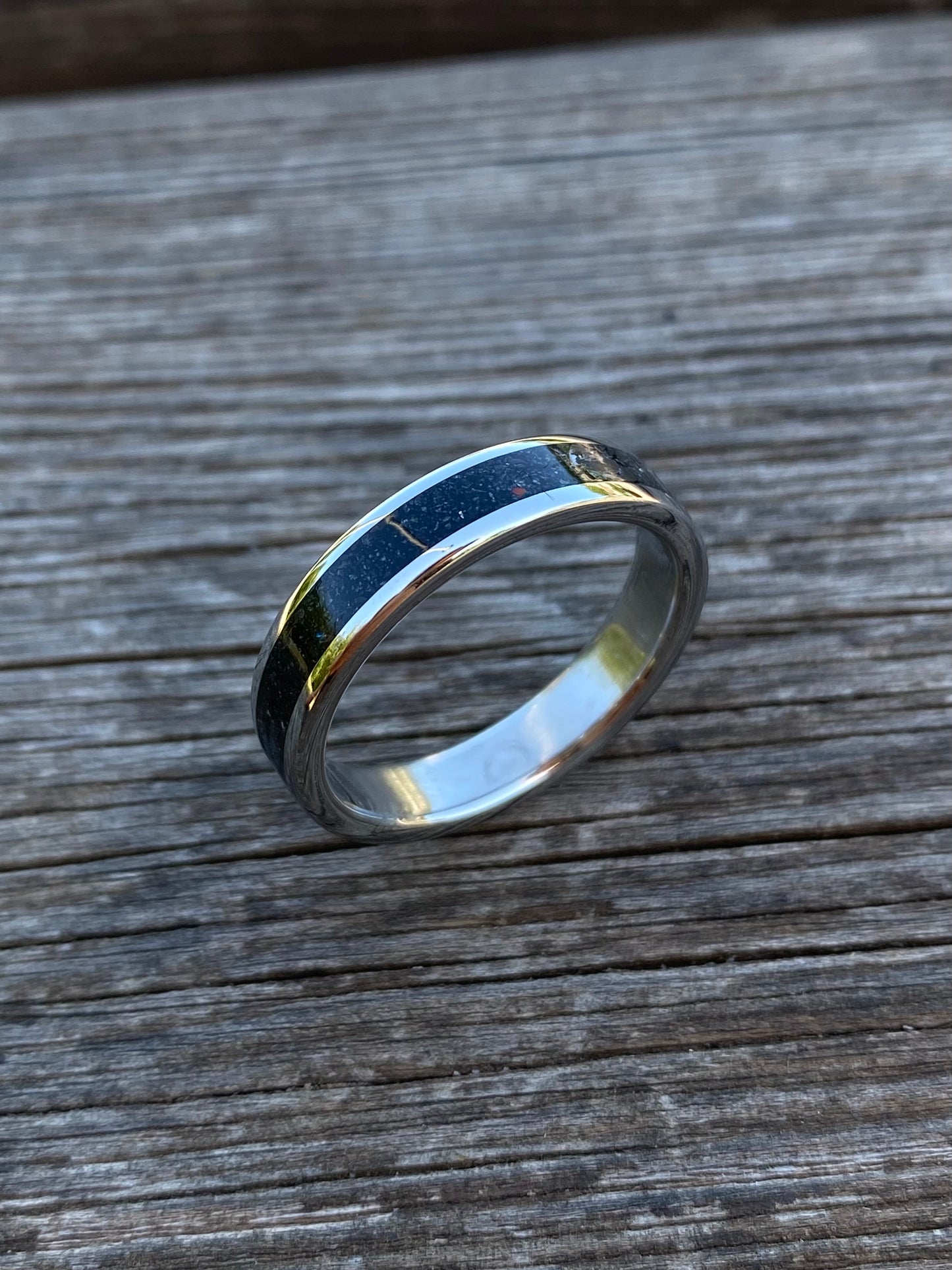 Anello di Tormalina Nera