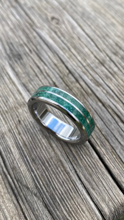 Green Jade Ring with Double Inlay