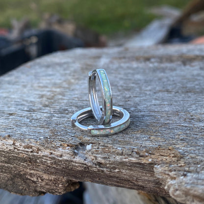 Orecchini di opale "Pearl White" / medium