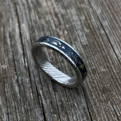 Bague en acier de Damas et météorite