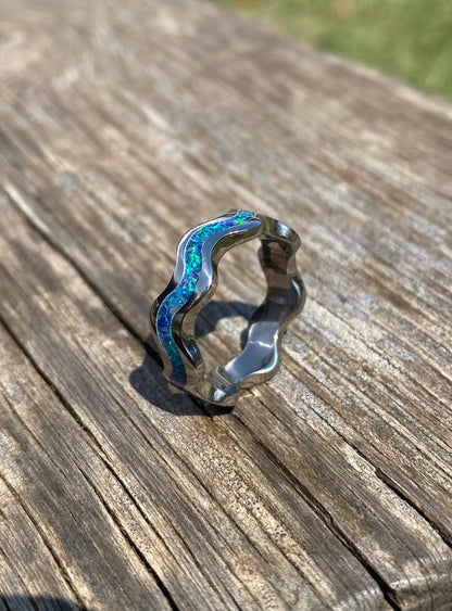 Anello di Titanio ed Opale - Wave Ring