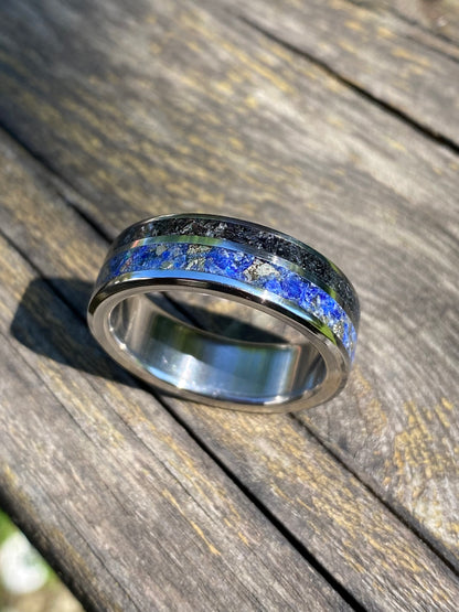 Anello di Lapislazzulo, Pirite, Tormalina Nera e Titanio