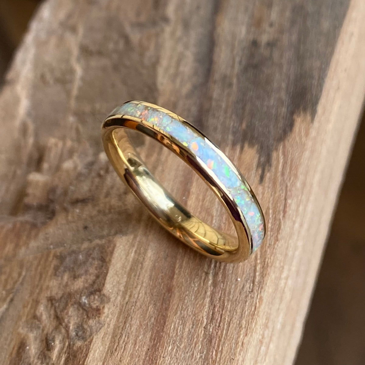 Anello di Opale “Pearl White”