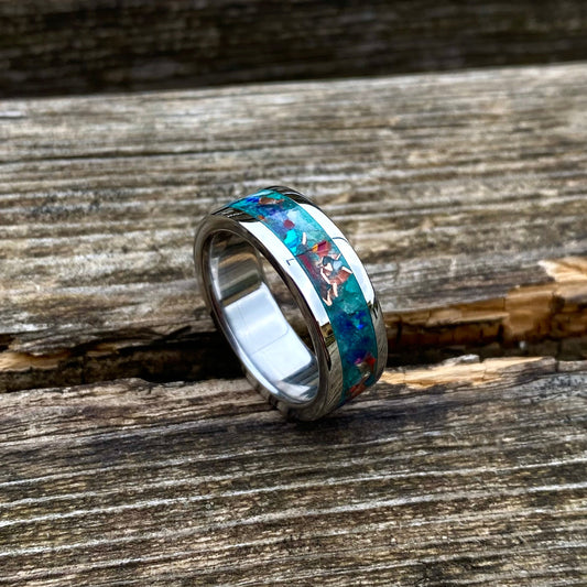 Anello di Smeraldo, Opale, Giada Viola, Conchiglia e Rame