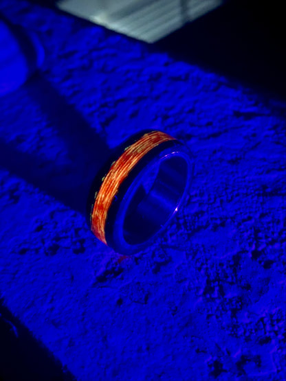 Anello Fosforescente di Fibra di Carbonio e Titanio