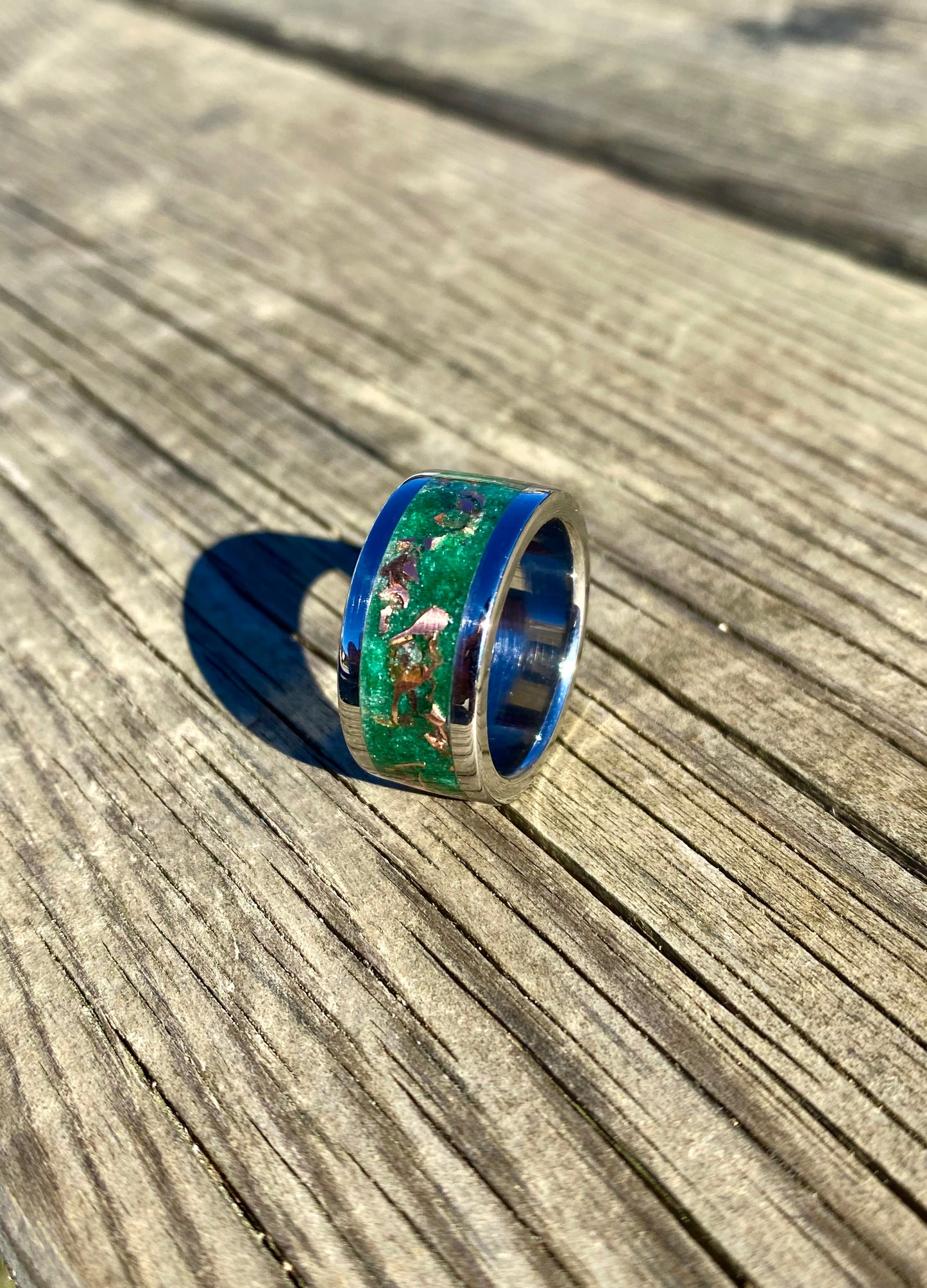 Anello di Giada Verde e Rame