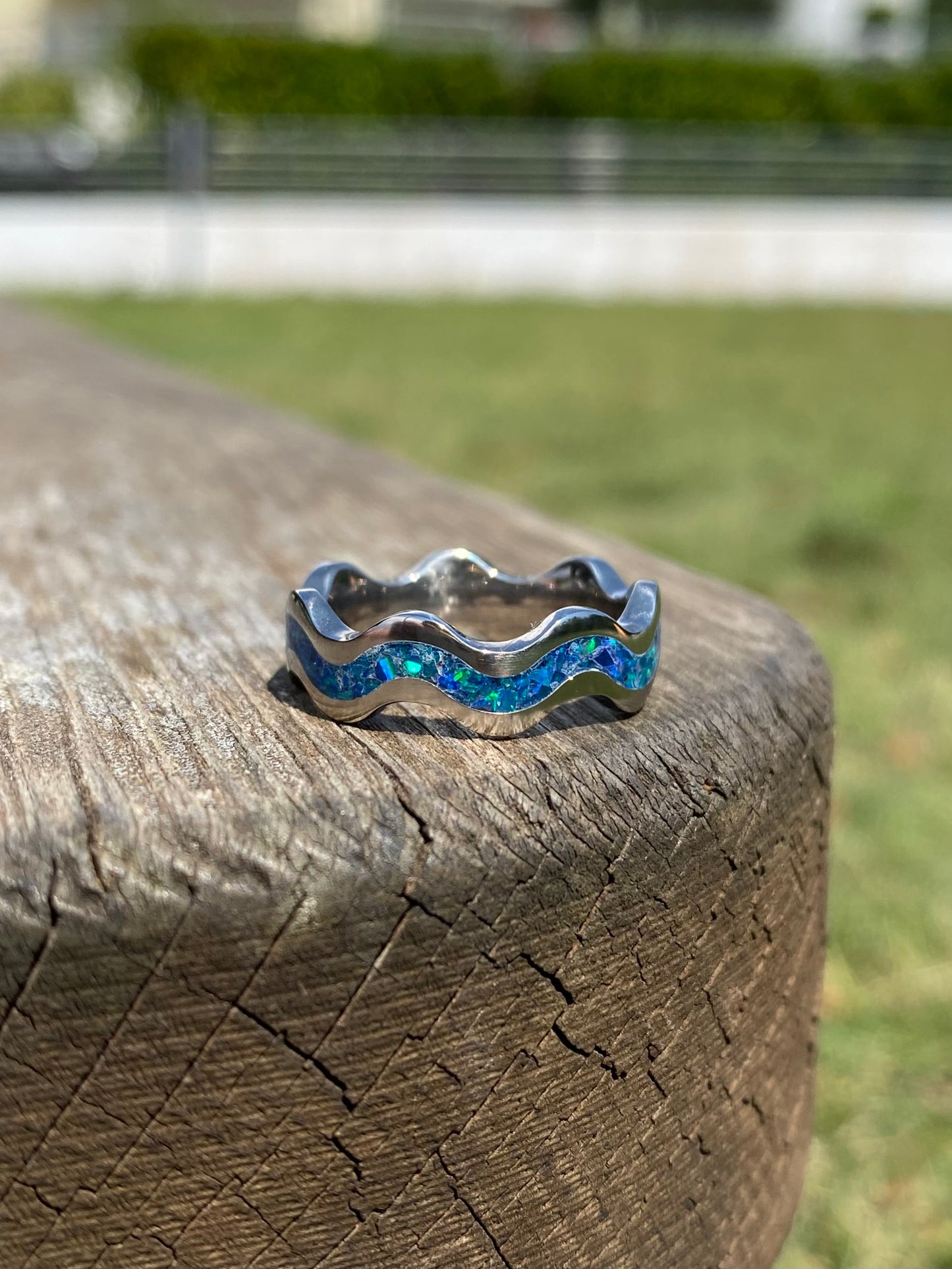 Anello di Titanio ed Opale - Wave Ring