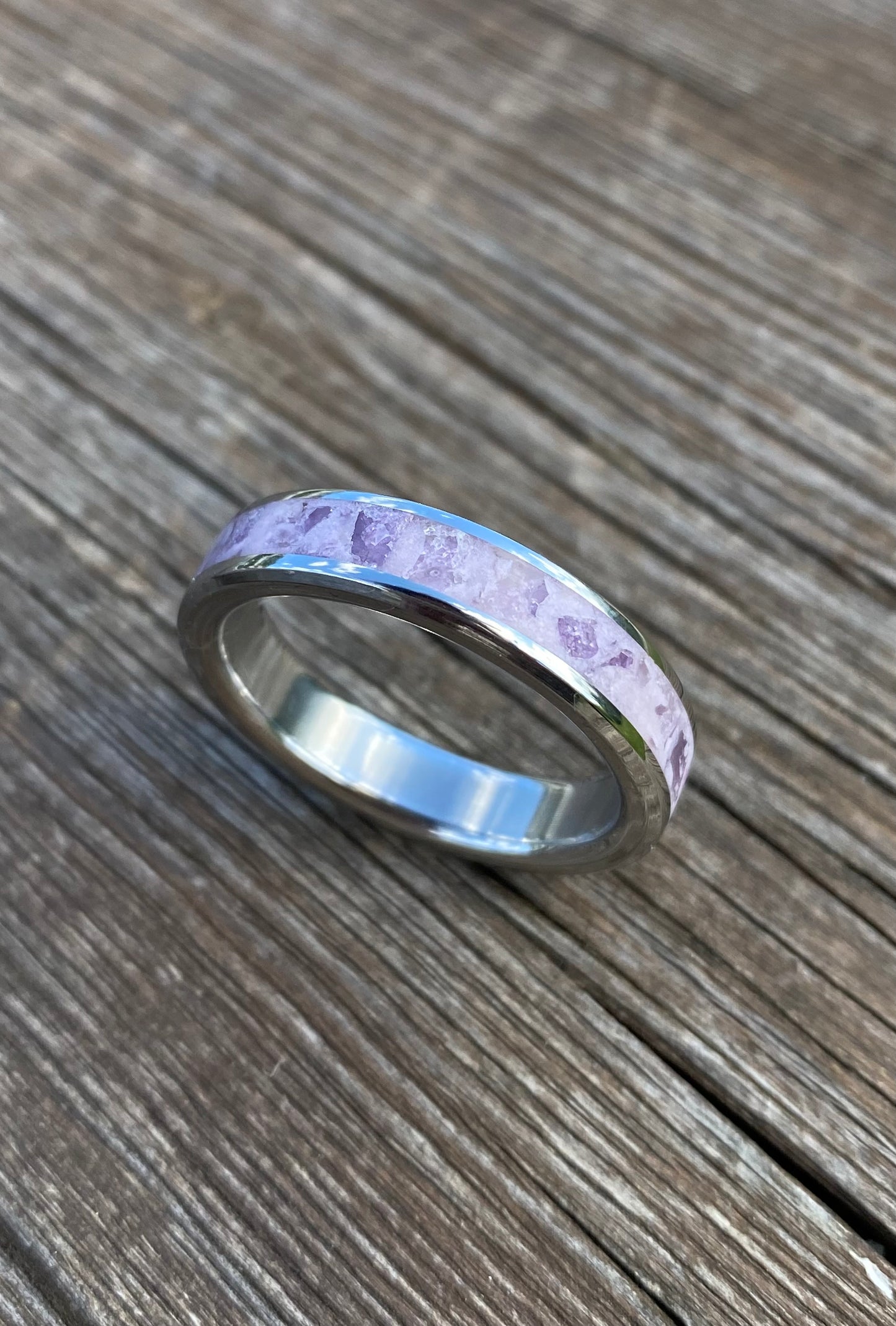 Anello di Ametista - Fluo