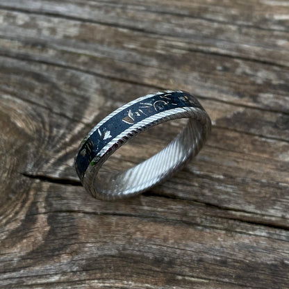 Bague en acier de Damas et météorite