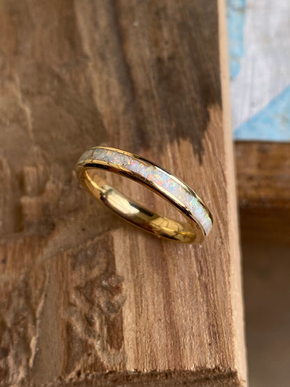 Anello di Opale “Pearl White”