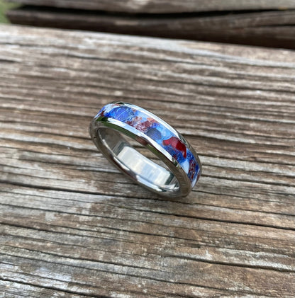 Anello di Titanio, Granato Rosso, Conchiglia ed Occhio di Tigre