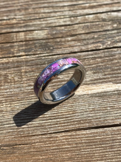 Anello di Ametista, Giada Viola, Opale, Rame e Titanio