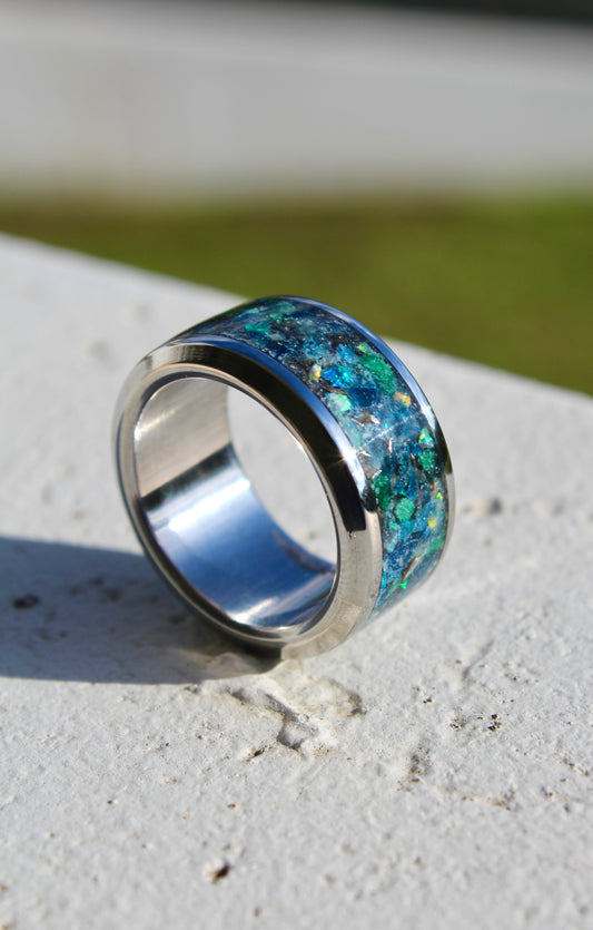 Anello di Lapislazzulo, Giada Verde, Opale e Titanio