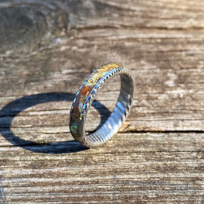 Anello di Acciaio Damasco, Corniola, Opale e Foglia d’Oro