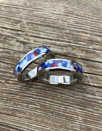Anello di Titanio, Granato Rosso, Conchiglia ed Occhio di Tigre