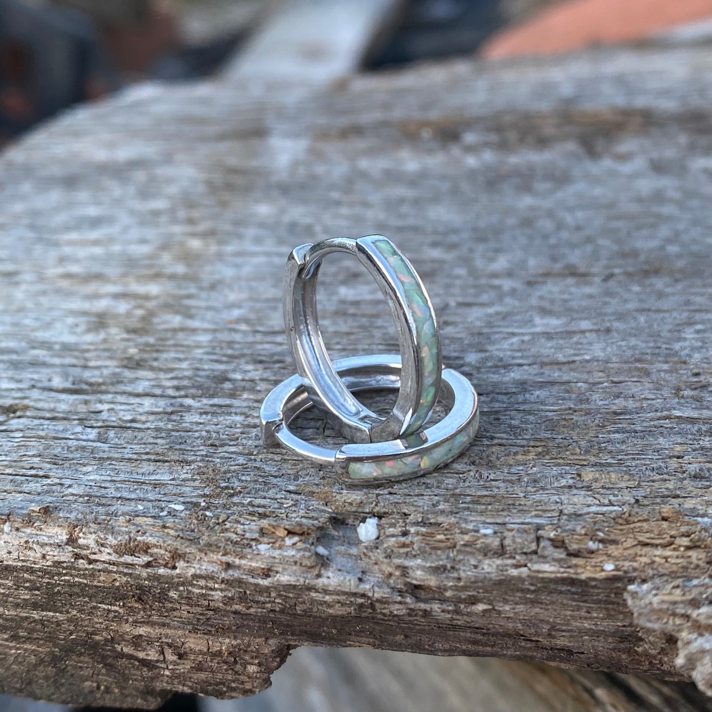 Orecchini di opale "Pearl White" / medium