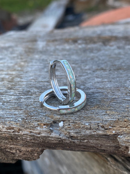 Orecchini di opale "Pearl White" / medium