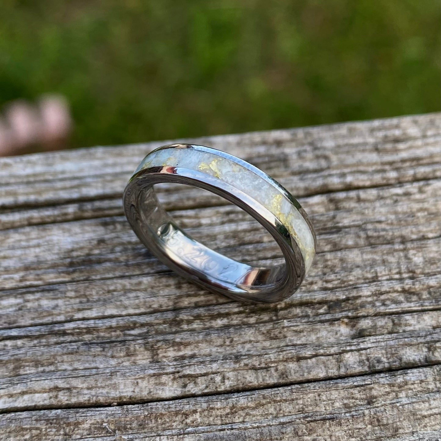 Anello di Titanio, Celestina, Conchiglia e Foglia d’Oro