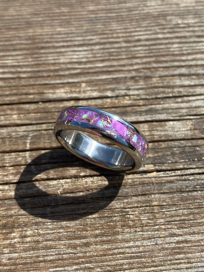 Anello di Ametista, Giada Viola, Opale, Rame e Titanio