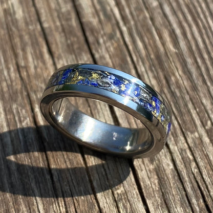 Anello di Meteorite, Lapislazzuli, Foglia Oro e Titanio