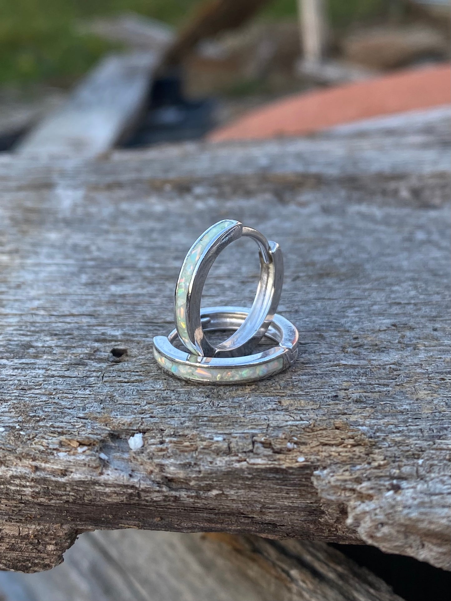 Orecchini di opale "Pearl White" / medium