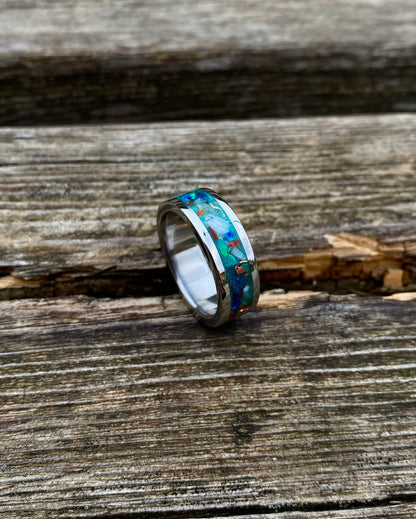 Anello di Smeraldo, Opale, Giada Viola, Conchiglia e Rame