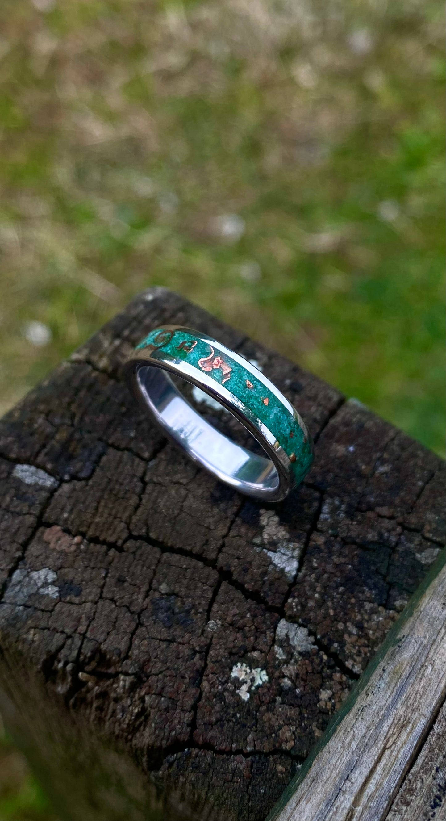 Bague Jade Vert, Cuivre et Acier Inoxydable