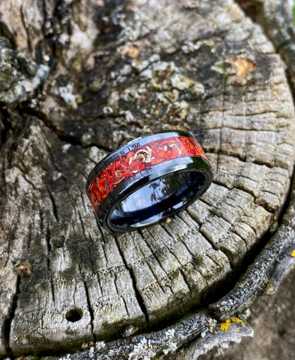 Anello di Ceramica Nera, Opale "Crimson" e trucioli di Mokume Gane