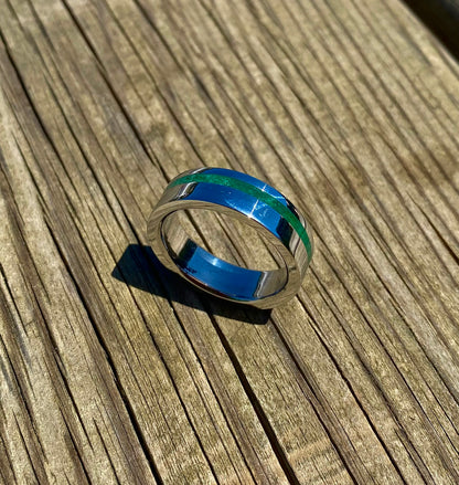 Green Jade ring with side inlay