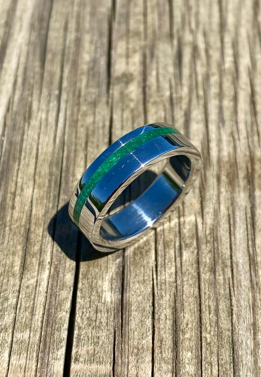 Green Jade ring with side inlay