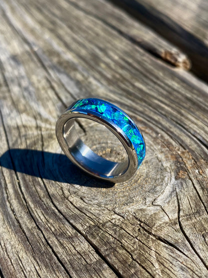 Anello di Opale "Peacock Blue"