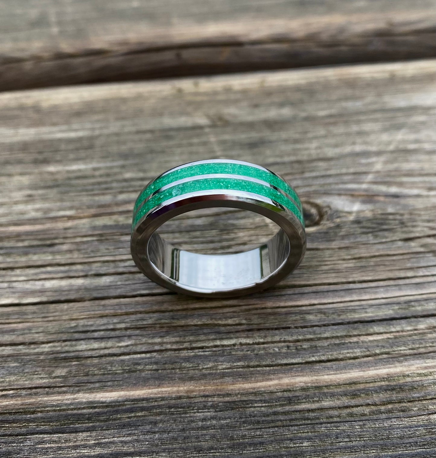 Green Jade Ring with Double Inlay