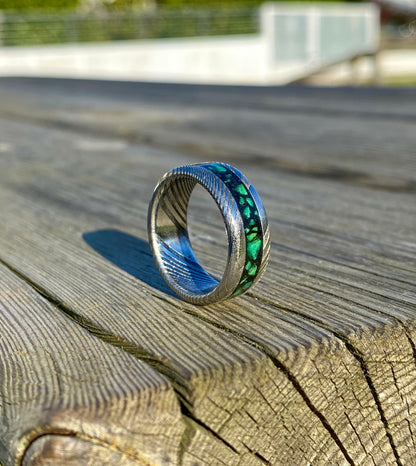 Anello di Acciaio Damasco e Giada Verde