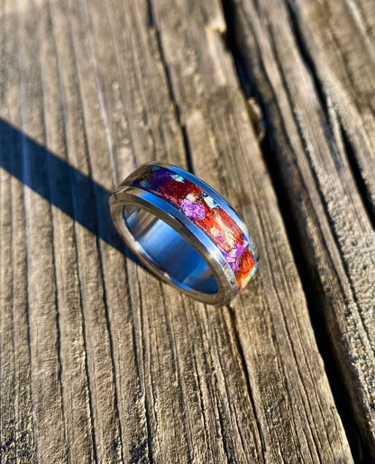 Anello di Titanio, Opale, Legno "Padauk" ed Occhio di Tigre