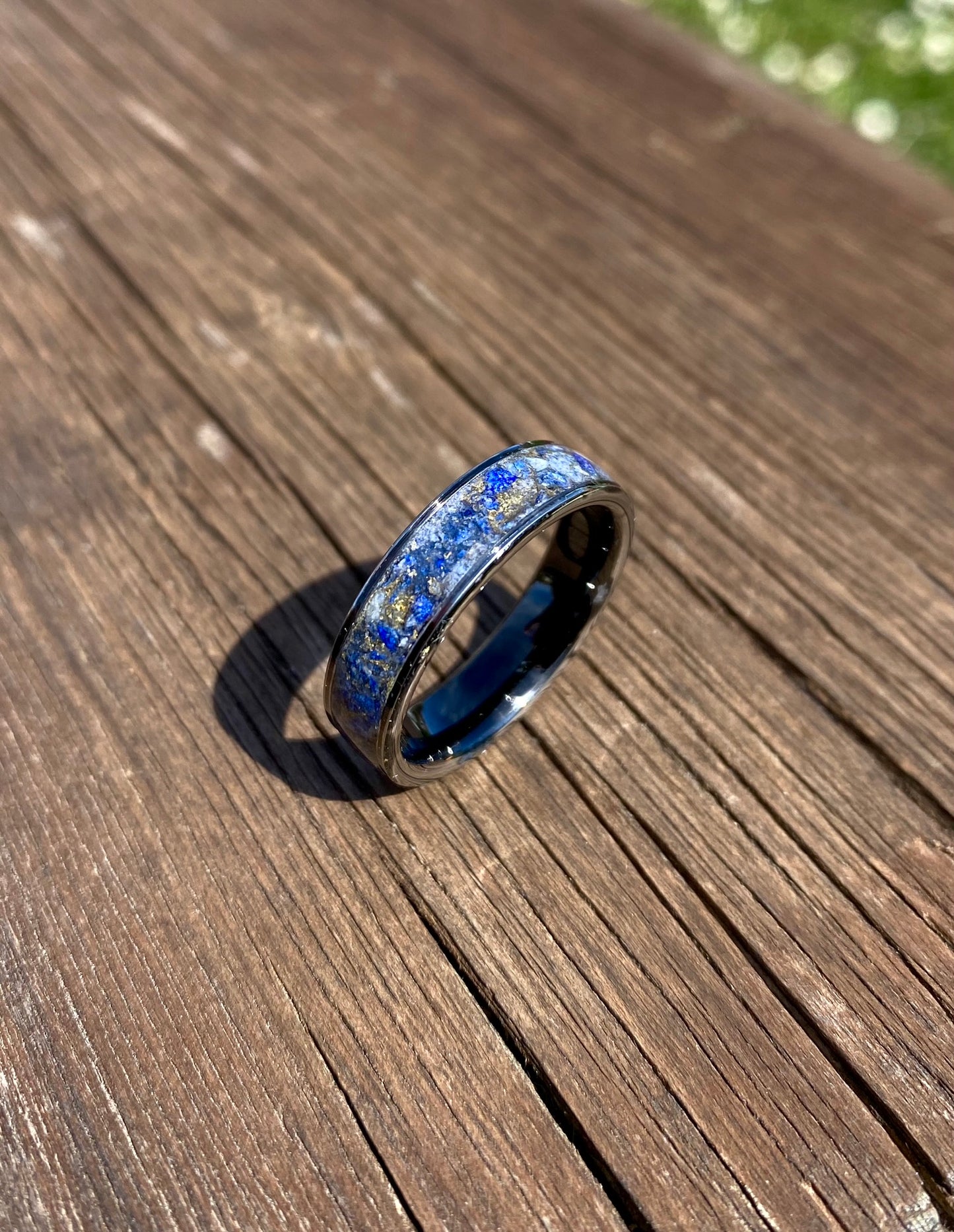 Ring of Black Ceramic, Lapis Lazuli and Gold Leaf