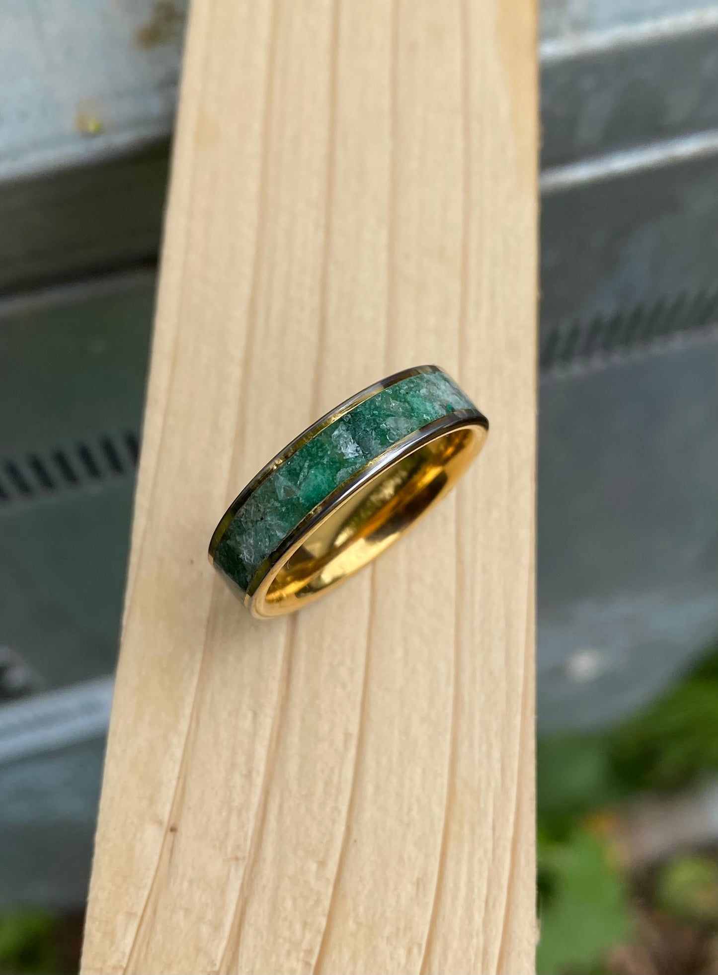 Anello di Tungsteno, Acquamarina e Giada